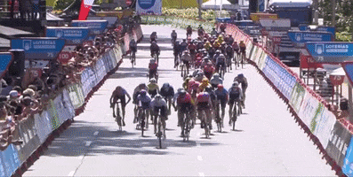 Vuelta GIF
