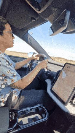 Volvo GIF