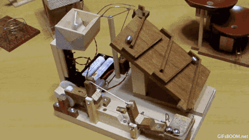https://media2.giphy.com/media/10Qf1kr9sMLtIs/giphy.gif?cid=790b76119d8896e95365d554e2d5b3457000037da0e08eea&rid=giphy.gif&ct=g
