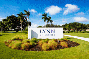 campuslove collegecampus GIF by Lynn University Admission