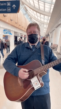 Musicians at San Jose Airport Entertain Passengers on Busiest Thanksgiving Travel Day