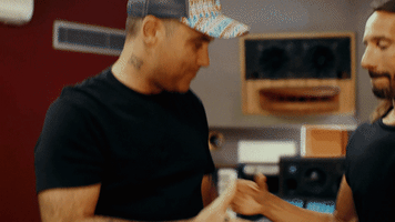 Robbie Williams Electrico Romantico GIF