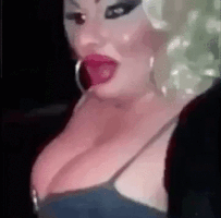 Elenoire Ferruzzi GIF