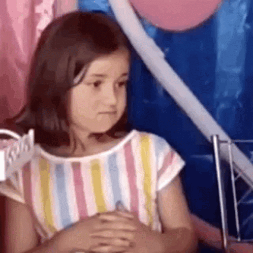 Maria Eduarda GIF