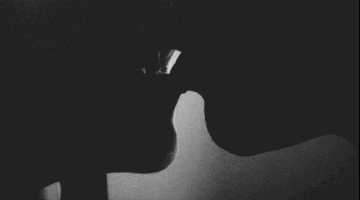 dghlzmluaxnozxiymda4qhlhag9vlmnvbq  GIF