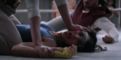 wrestlinggiphy netflix glow alisonbrie bettygilpin GIF