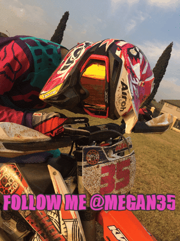 Megan35  GIF