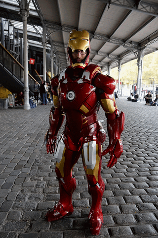 Iron Man Cosplay Armure Marvel Comics Comics Con De Paris 2017 GIF