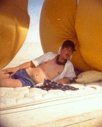 burning-man-zak-bed-and-sheets-2MdQz49I0FXHO