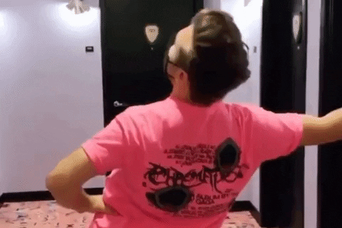 giphy.gif?cid=4d1e4f29a314c8901ae5c62768