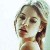 barbara-palvin-icons-3LVzinoQPEZFK