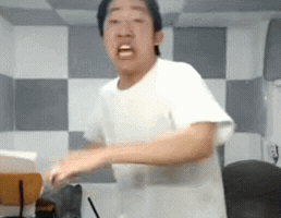 신태일 GIF