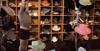 srkaito sombrero fantasmas un buen dia GIF