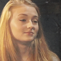 loor sophie turner GIF