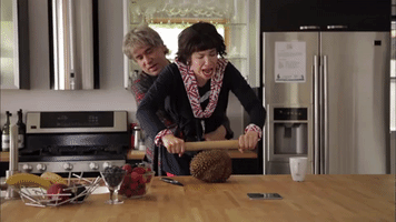 200.gif?cid=fc005b083c21d55b64ba7d00fbc0cfaa89cfb54ba9b4242d&rid=200.gif&ct=g