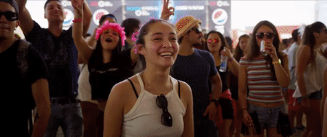 sm  GIF