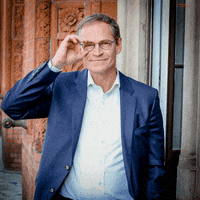 200.gif?cid=fc005b08872c3988d0ae54cafa5e1de555b4f8ffc0ade13f&rid=200.gif&ct=g