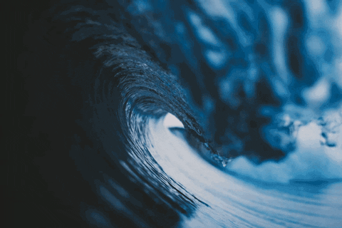 huge ocean waves gif