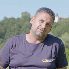 GLSGermany thumbs up daumen hoch gls wedeliver GIF