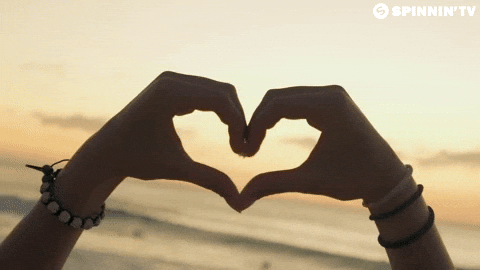 Hand Heart Gifs Get The Best Gif On Giphy