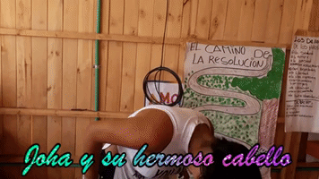 altonapolesenred diva cabello largo y negro alto nÃ¡poles en red GIF