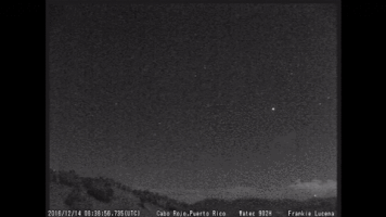 frankielucena fireball meteor geminid shooting_star GIF