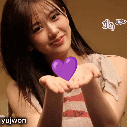 Heart In Hand Ive GIF