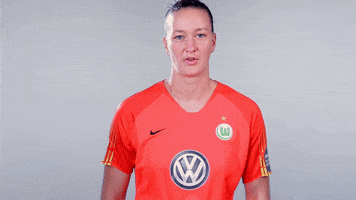 almuth schult dance GIF by VfL Wolfsburg