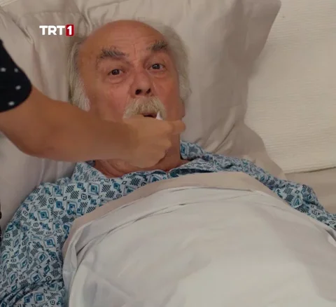 S___p Bed GIF by TRT