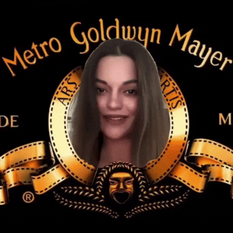 Львица GIF
