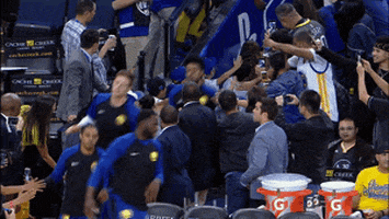 200.gif?cid=fc005b0861e84585f5562824bc85a1366ca92e2d51e08935&rid=200.gif&ct=g