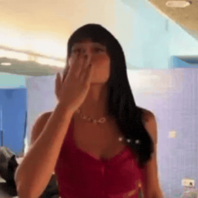 Alpha Aitana GIF