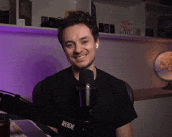 Стоит Вроде GIF