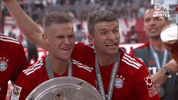 Happy Thomas Muller GIF by FC Bayern Munich
