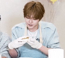 Stan Twitter Eating GIF