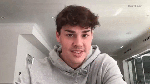 Noah-beck-reads-thirst-tweets GIFs - Get the best GIF on GIPHY