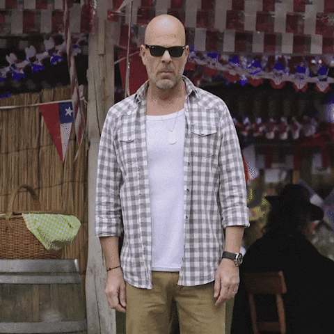 Bruce Recuerda GIF