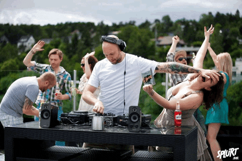 giphy.gif?cid=3640f6095c75e99244516f6c363f2976