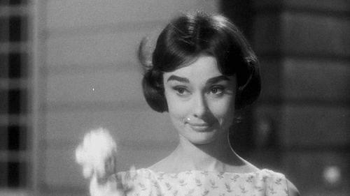 Audrey Hepburn Wave GIF by Filmin - Find & Share on GIPHY