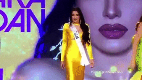 giphy.gif?cid=2154d3d7f4e6c445df90dd49d0