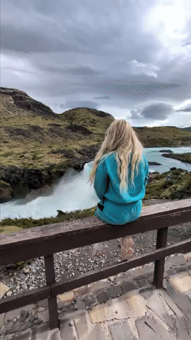 Here I Am Present Moment GIF by Turventur