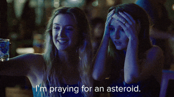 Kaitlyn Dever Asteroid GIF by TicketToParadise