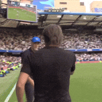 handshake-conte-tuchel-9KBF5LBqcgGiWenYh9