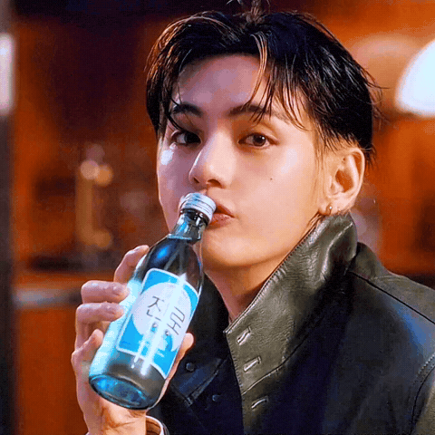 Kim Taehyung Love GIF