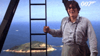 007-bond-jaws-moonraker-9keWK5nWq9ewTcKHXQ