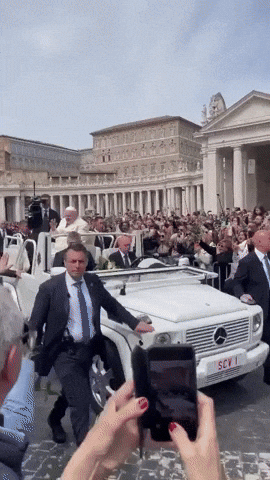 Pope Francis Italy GIF by Storyful
