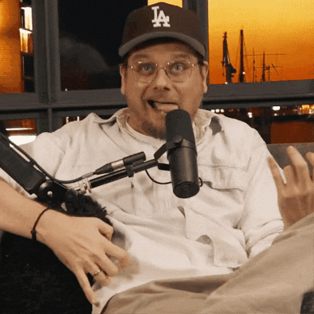 Etienne Garde GIF by Rocket Beans TV