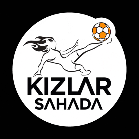 Kızlar Sahada GIF