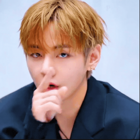 Kim Taehyung Love GIF