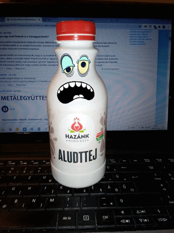 Aludttej GIF